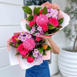 RASPBERRY TWIRL BOUQUET